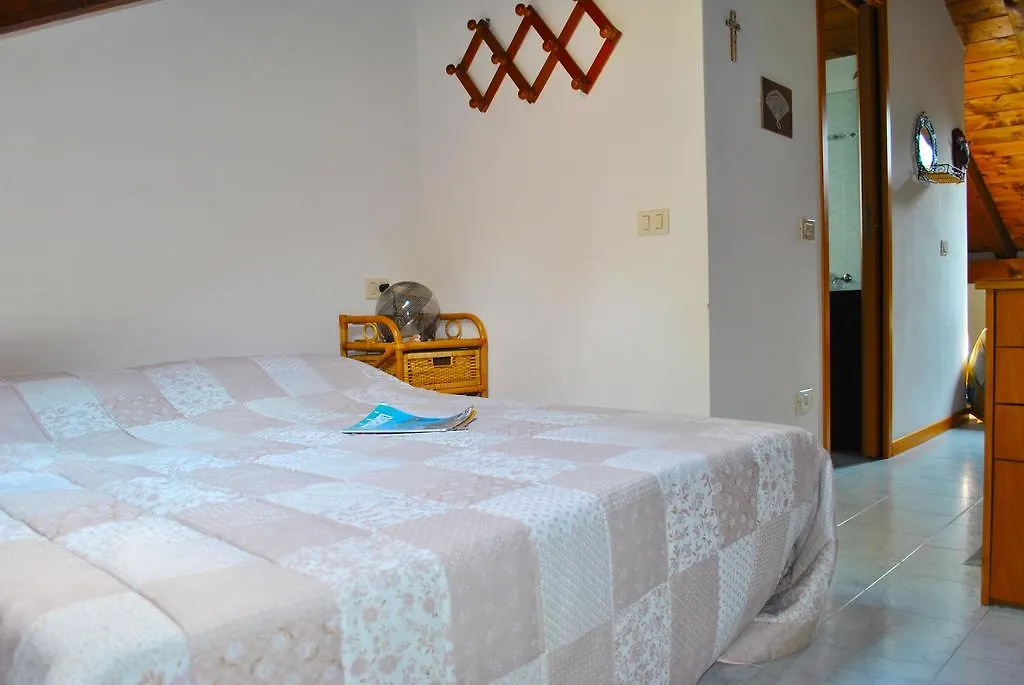 Palm Bay Garden Apartment Sala Comacina